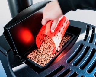 Pellets et entretien du poêle : maximiser la durée de vie de votre installation